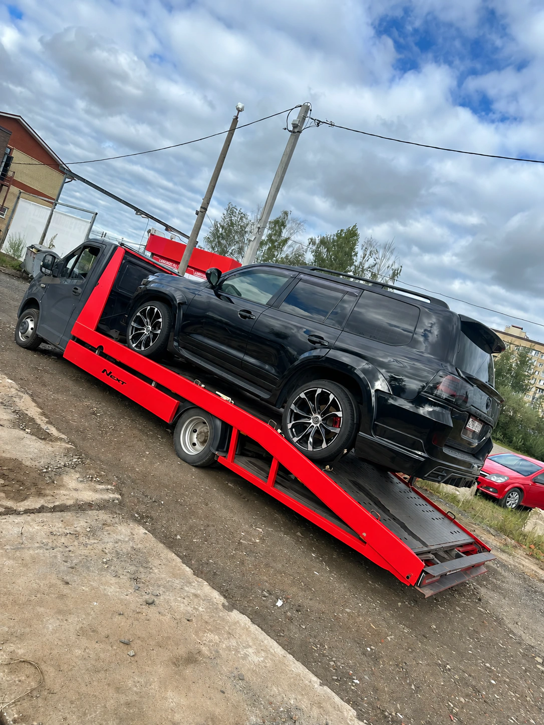 Toyota Land Cruiser 200 на платформе эвакуатора